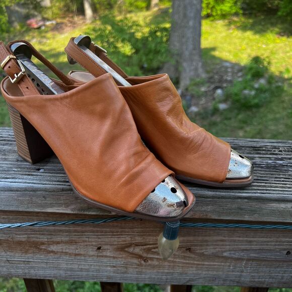 Aldo Brown Genuine Leather Peep Toe Chunky Heel Ankle Strap Size 8.5 Wood Heel - Picture 2 of 12
